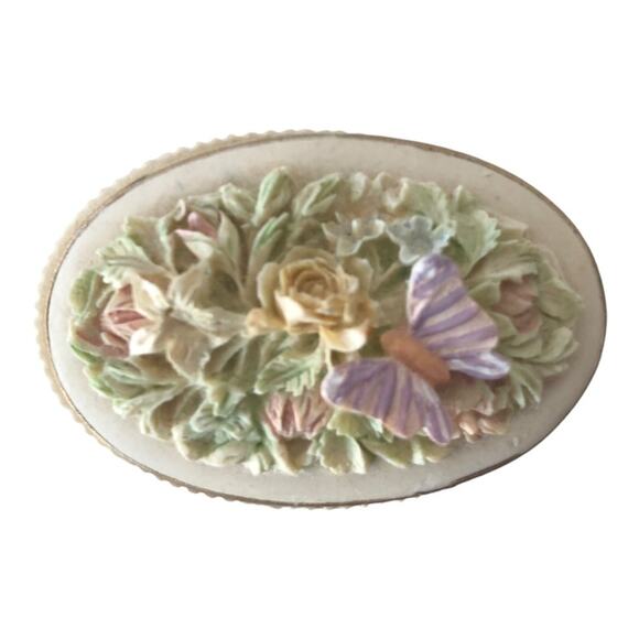 Vintage Butterfly Floral Antiqued Oval Resin Trinket Ring Box with Brooch as Lid - Picture 3 of 14